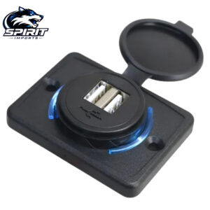 Cargador cuadrado USB 3.1A para bus con doble puerto y tapa protectora